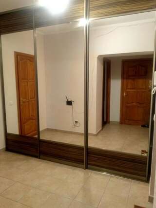 Апартаменты Apartment on Artsieulova 22 Луцк Апартаменты-21