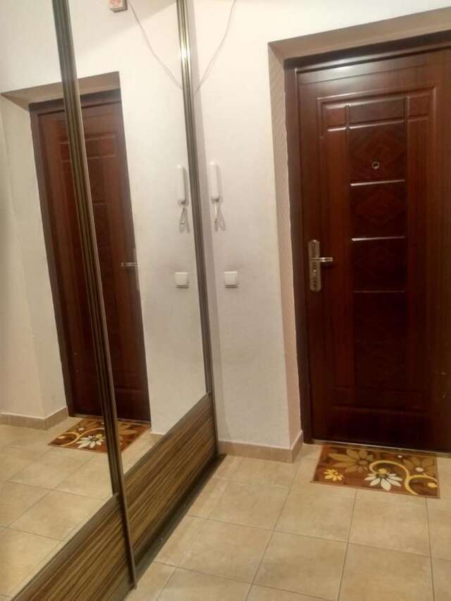 Апартаменты Apartment on Artsieulova 22 Луцк-10